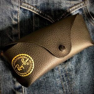 Ray-Ban Black Snap Close Sunglasses Case